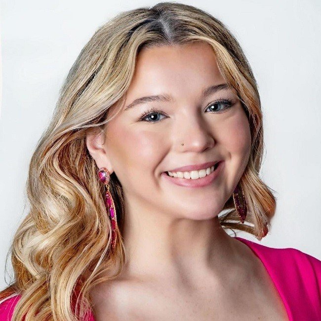 Josslyn McKenna is crowned Miss Vermont Teen USA 2024