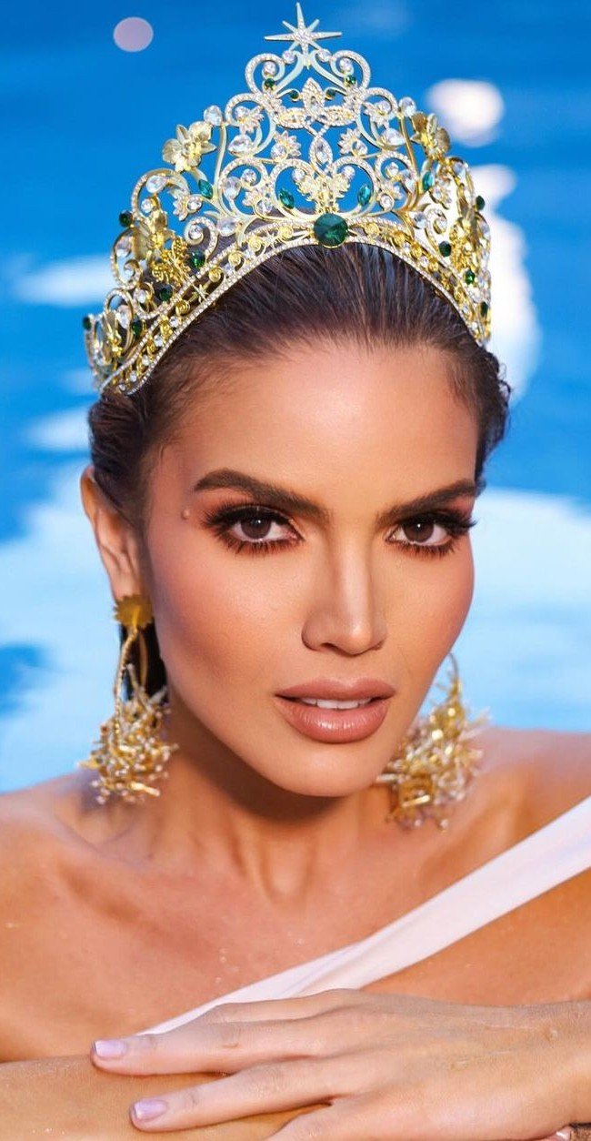 Daniela Toloza is crowned Miss Universe Colombia 2024