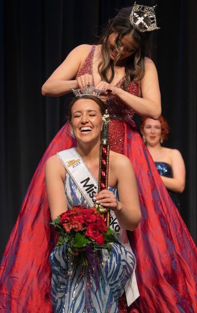 Hannah Utic is crowned Miss Alaska 2023