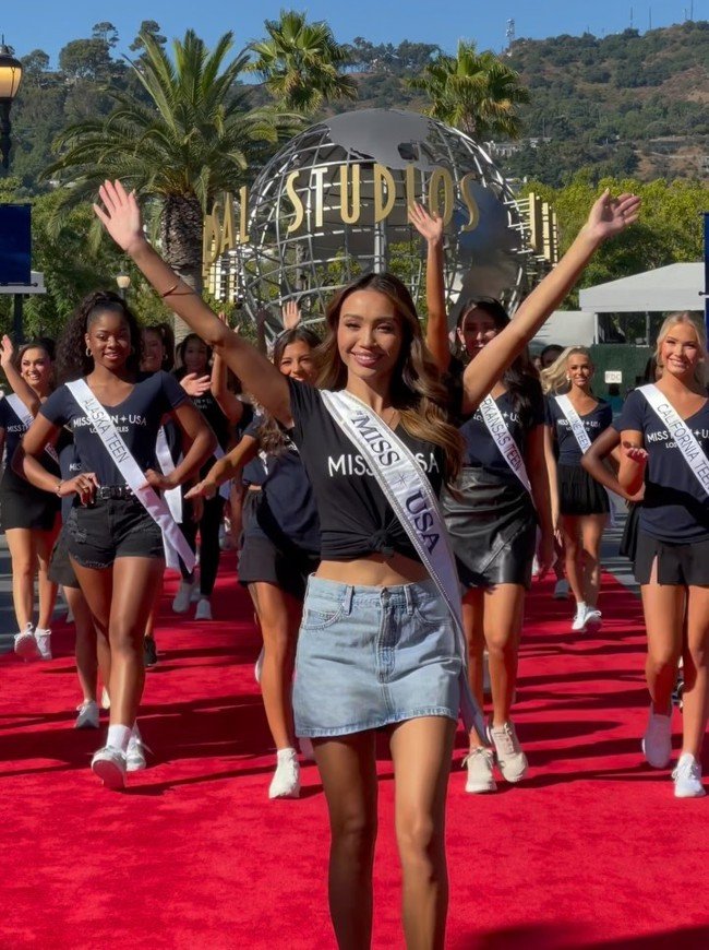 Universal Studios Hollywood Red Carpet for Miss Teen USA Class of 2024