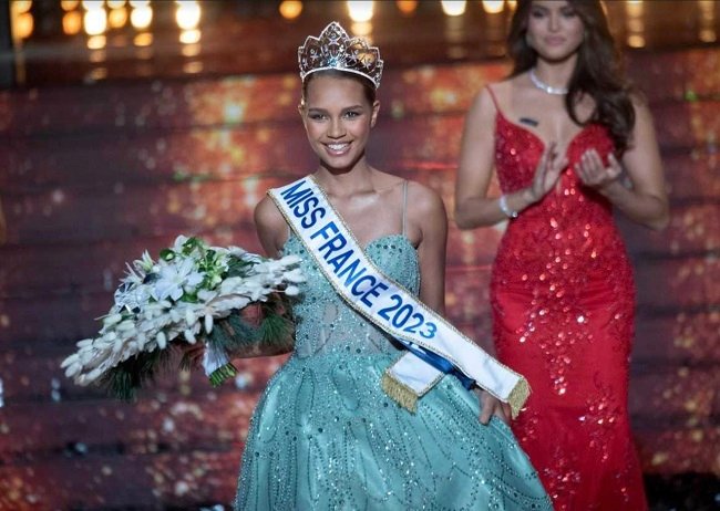 Indira Ampiot was crowned Miss France 2023