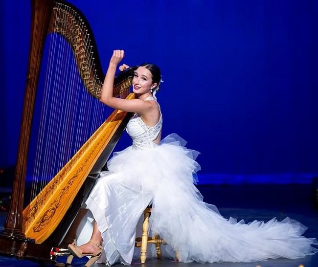 Joelle Simpson Rendition Swan Lake Harp Cadenza