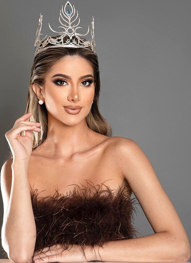 Paulethe Cajas is crowned Miss International Ecuador 2024